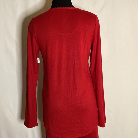 Jessica Simpson Women’s 2 Piece Lounge Red Pajamas set Size S NWT. - Picture 4 of 10